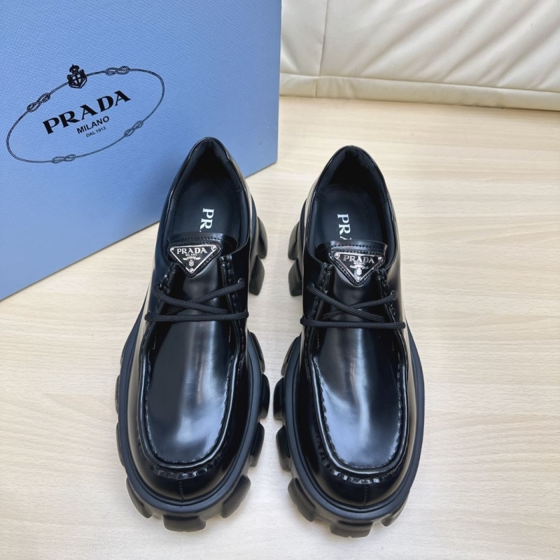 Pra*a leather shoes